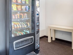 Vending machine - OYO Hotel Shelby MT Hwy 2 & I-15 (Shelby)