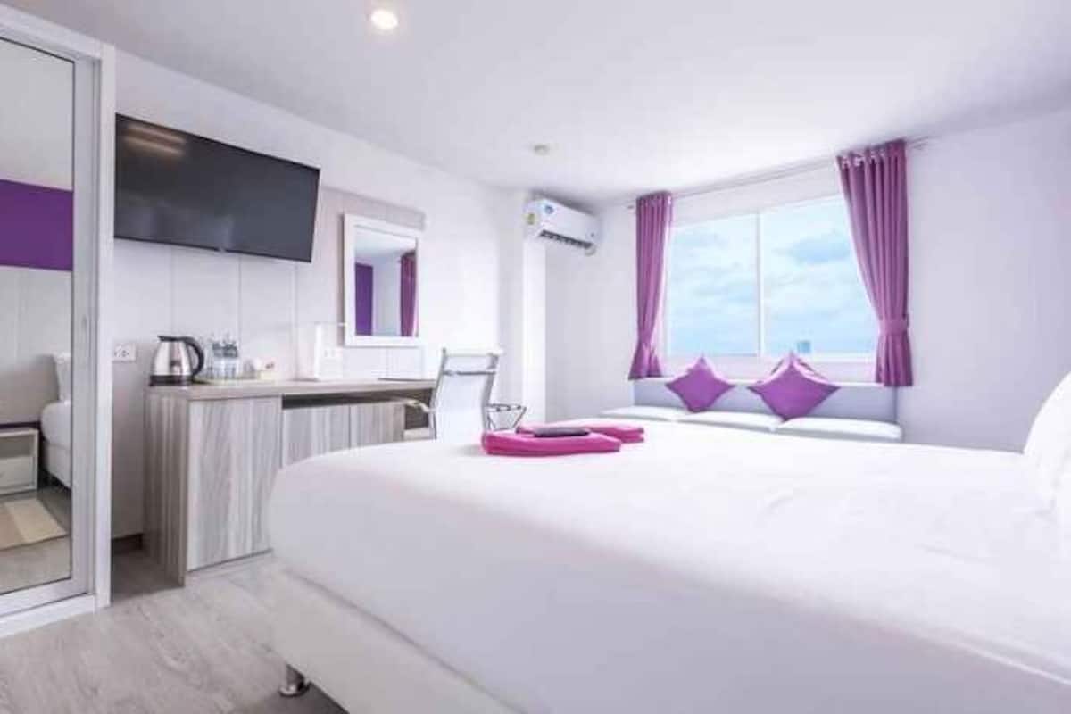 In-room safe, individually furnished, desk, blackout curtains