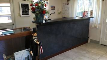 Check-in/check-out kiosk