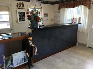 Mostrador para check-in y check-out