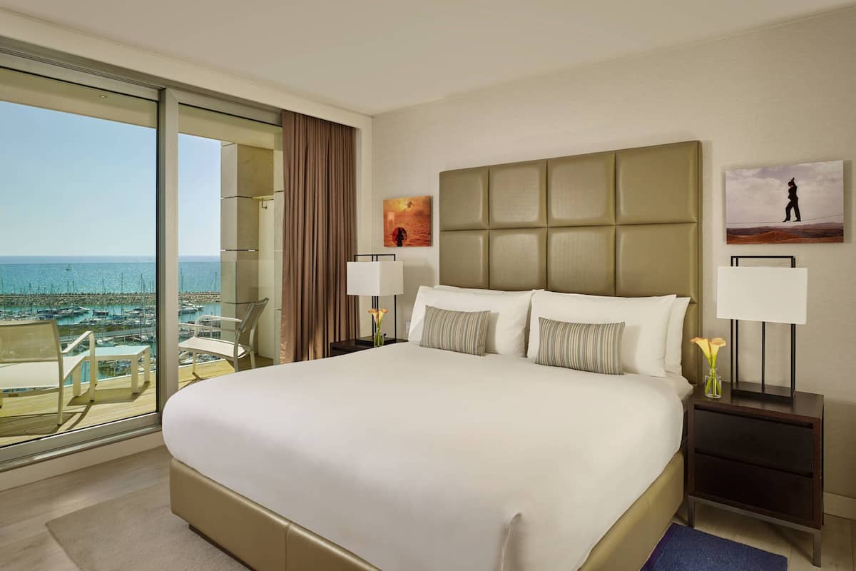 1 bedroom, Frette Italian sheets, premium bedding, minibar
