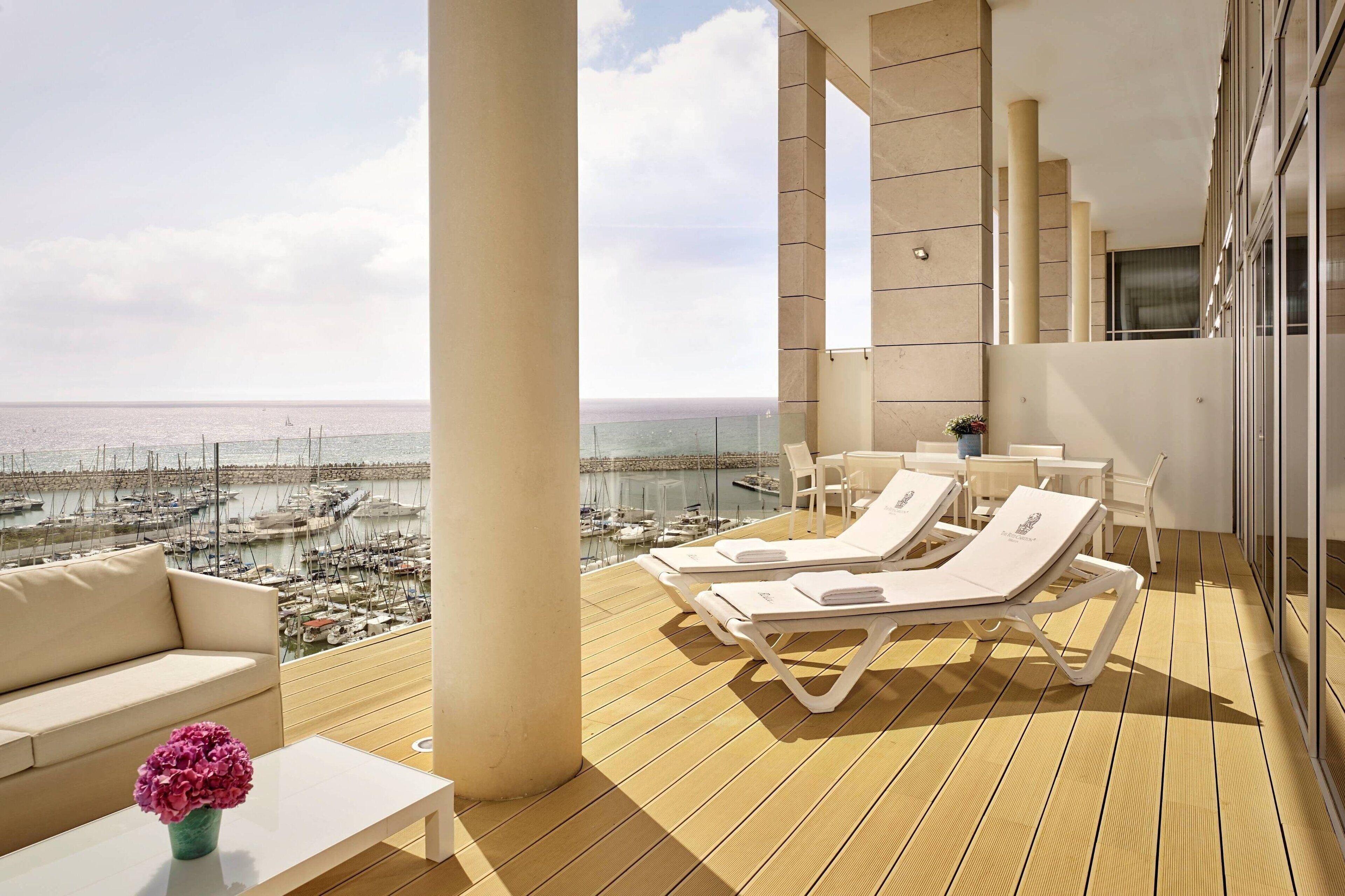 Two Bedroom Suite, 1 King & 1 Queen Beds, Sea View (Duplex Bi-Level Suite) | Frette Italian sheets, premium bedding, minibar, in-room safe