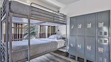 Coffres-forts dans les chambres, rideaux occultants