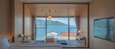 Basic Room, Non Smoking, Ocean View (NEW JPN-western 41㎡) | 1 bedroom, in-room safe, desk, laptop workspace