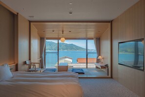 Basic Room, Non Smoking, Ocean View (NEW JPN-western 41㎡) | In-room safe, desk, laptop workspace, blackout drapes - Hotel Kitanoya (Miyazu)