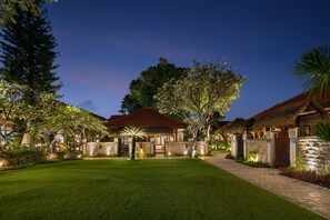 Exterior - Grand Istana Rama Hotel (Kuta)