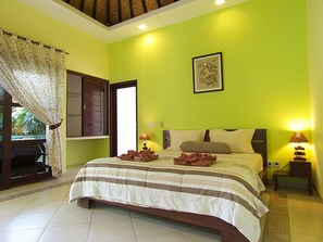 Kamar Standar | 1 kamar tidur, minibar, brankas, dan meja kerja