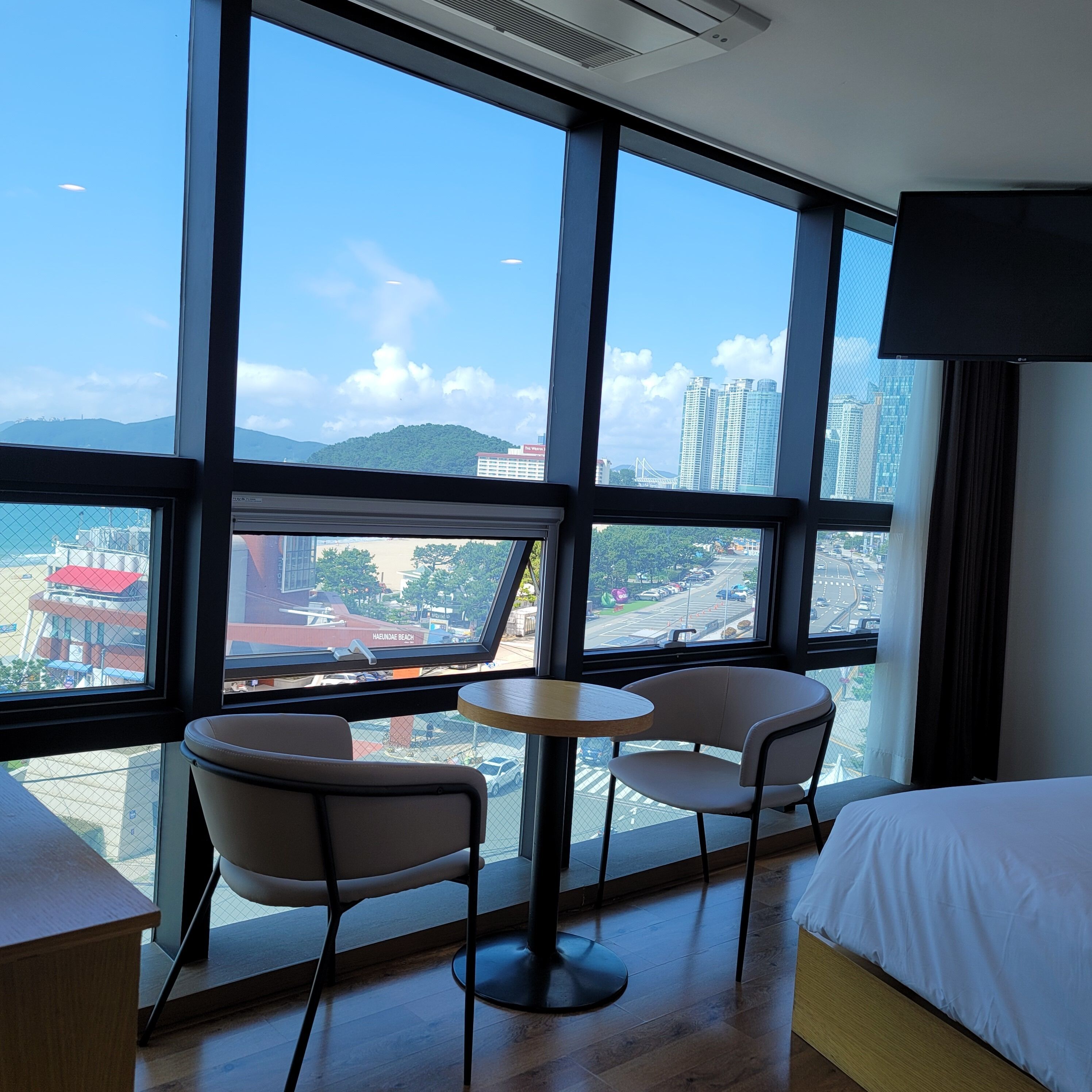 deluxe room, sea view | 1 bedroom, premium bedding, individually decorated