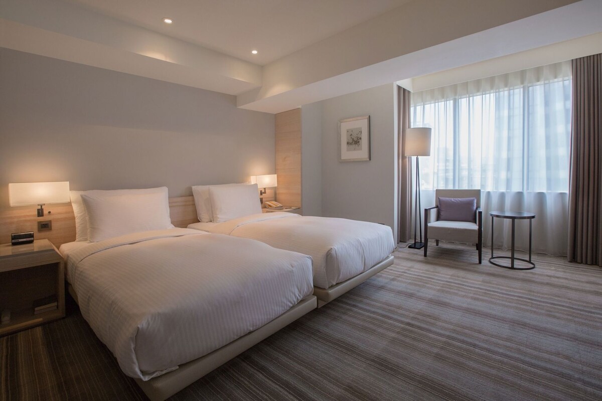Couette en duvet d'oie, coffres-forts dans les chambres, bureau