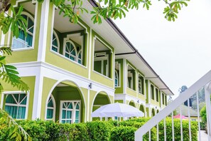 Front of property - Ao Nang Baan Suan Resort (Krabi)