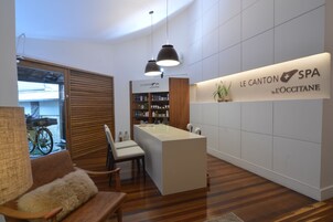 Sauna, Whirlpool, Dampfbad, Körperbehandlungen, Gesichtsbehandlungen