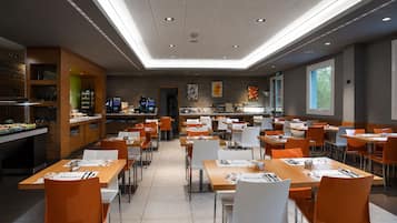 Colazione a buffet a pagamento, servita tutte le mattine