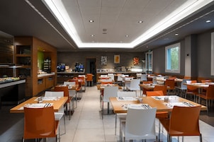 Colazione a buffet a pagamento, servita tutte le mattine