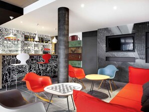 Bar (on property) - ibis Clermont Ferrand Nord Riom (Riom)