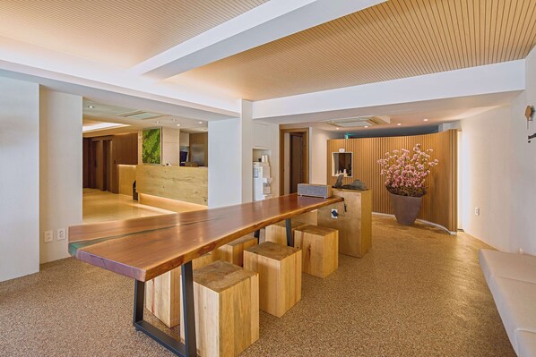 Reception - Namsan Hill Hotel (Seoul)