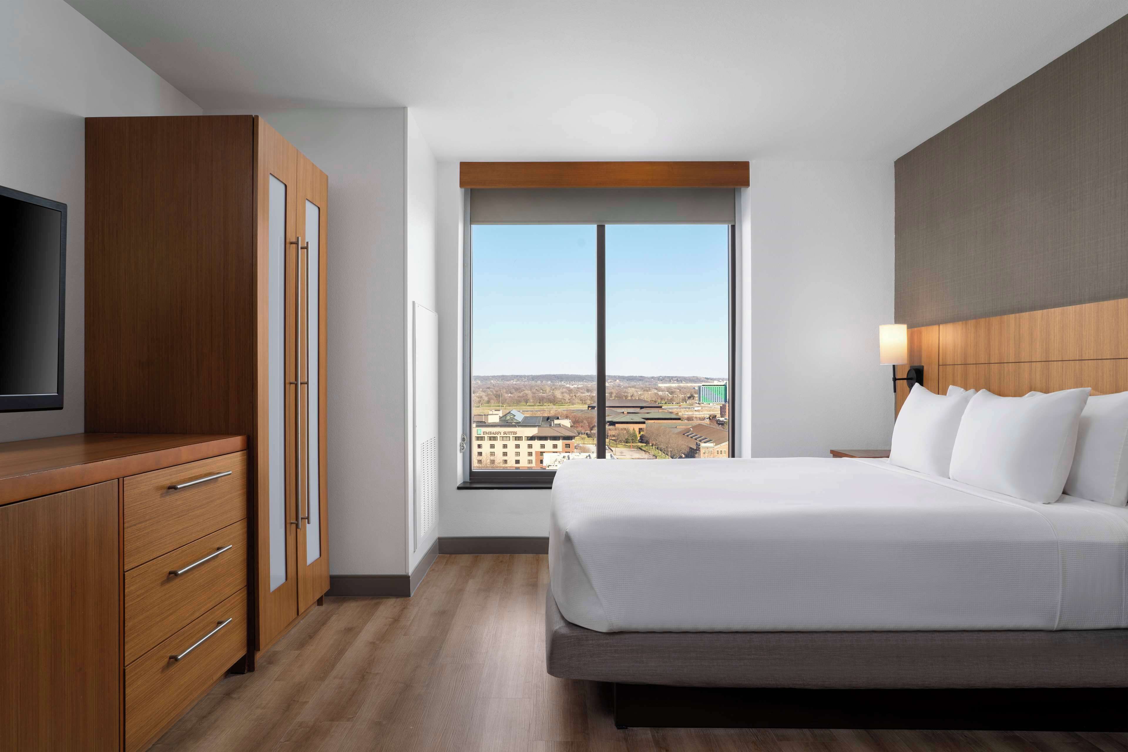 in-room safe, desk, iron/ironing board, free cots/infant beds