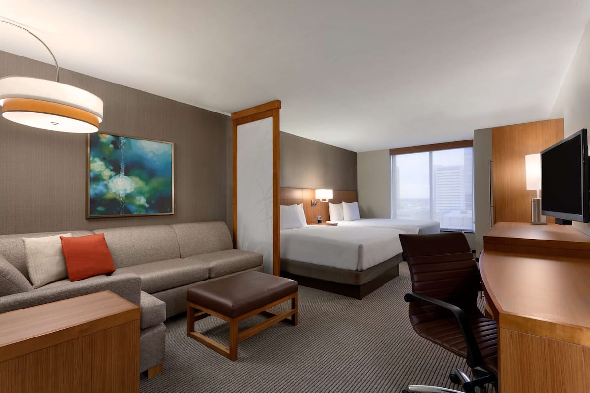 In-room safe, desk, iron/ironing board, free cots/infant beds