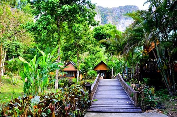 Property grounds - Dream Valley Resort Tonsai Beach (Krabi)