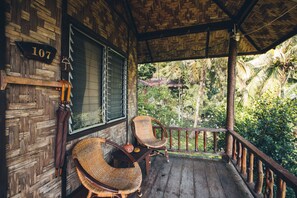 Bungalow, vistas al jardín (Fan ) | Balcón