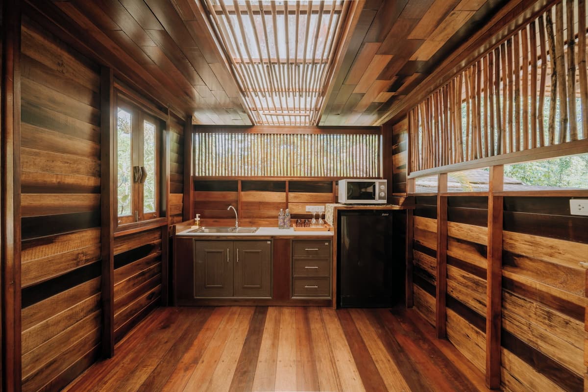 family cottage | 2 bedrooms, down duvets, minibar, in-room safe