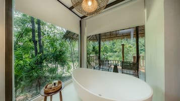 Serene Cottage | ์ค๋ฆฌ/๊ฑฐ์ํธ ์ด๋ถ, ๋ฏธ๋๋ฐ, ๊ฐ์ค ๋ด ๊ธ๊ณ , ๊ฐ๊ฐ ๋ค๋ฅธ ์คํ์ผ์ ์ธํ
๋ฆฌ์ด