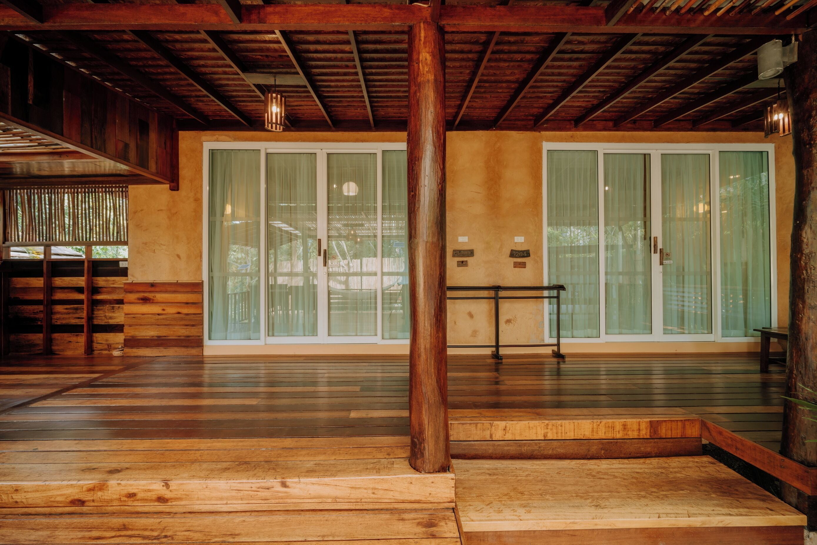 family cottage | 2 bedrooms, down duvets, minibar, in-room safe