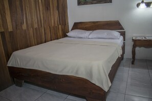 Basic Twin Room, 2 Twin Beds | Free WiFi, bed sheets