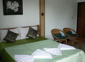 In-room safe, desk, rollaway beds, free WiFi - Aonang Grand Inn (Krabi)