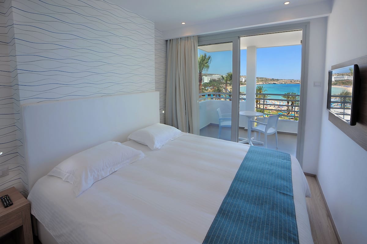 family suite, sea view | view from room
