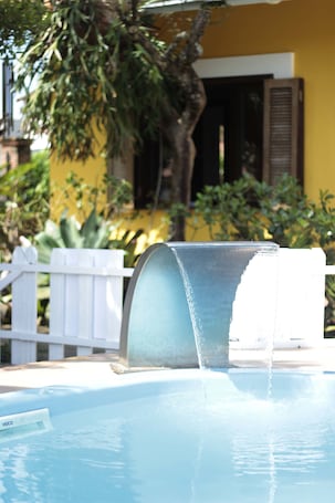 2 outdoor pools, open 9:00 AM to 9:30 PM, pool umbrellas, sun loungers. Pousada Jardim Porto Belo