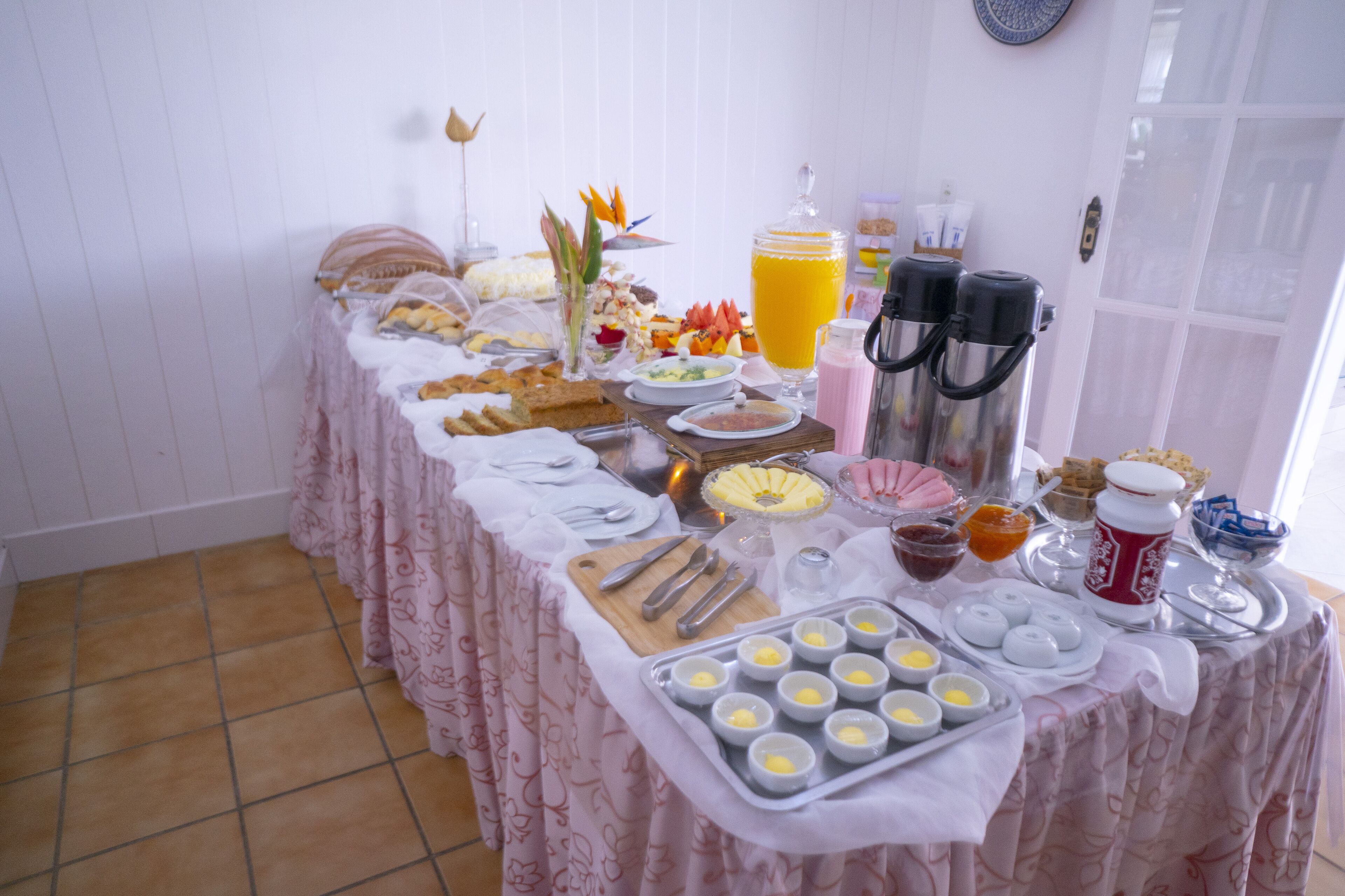 Breakfast buffet