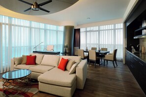 Phòng Grand, 1 phòng ngủ | Phòng khách | TV LED 40-inch có truyền hình vệ tinh, TV 