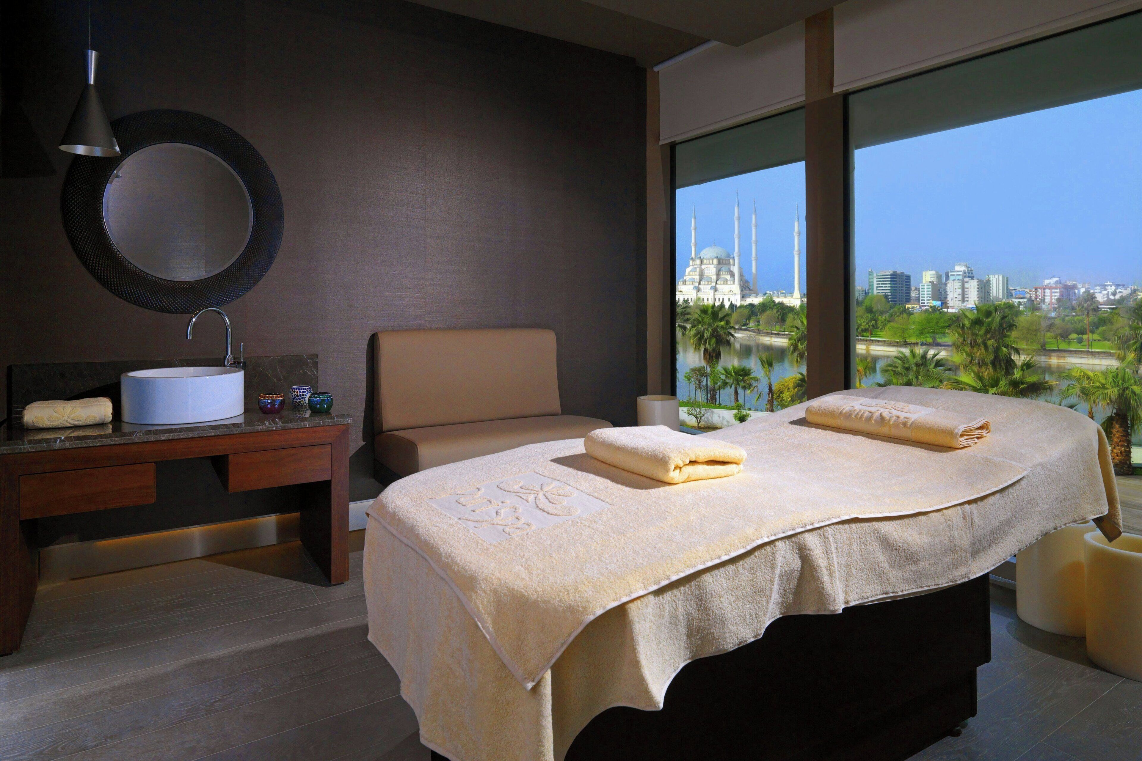 Couples treatment room(s), Turkish bath/hammam, body treatments