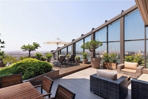 Suite presidencial, 1 cama de matrimonio grande, vistas al río | Sábanas de algodón egipcio y ropa de cama de alta calidad