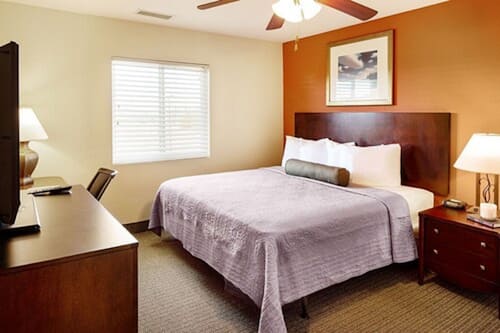 Suite, 1 King Bed with Sofa bed | 1 bedroom, desk, free WiFi, bed sheets