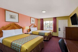 Desk, free rollaway beds, free WiFi, bed sheets - Knights Inn Big Spring (Big Spring)