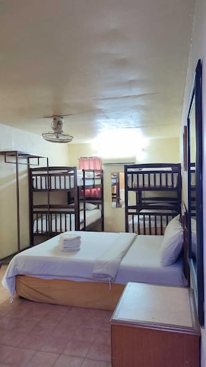 Mawar Room | 1 bedroom, iron/ironing board, free WiFi