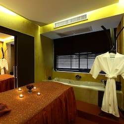 Hot tub, hot springs/mineral springs, body treatments, aromatherapy