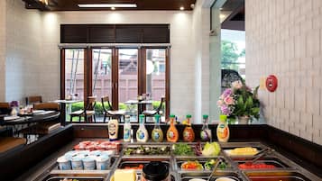 Daily buffet breakfast for a fee