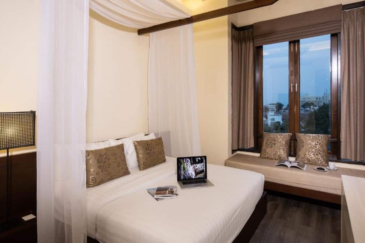 Two Bedroom Premier | Isi minibar gratis, brankas, dan setrika/meja setrika