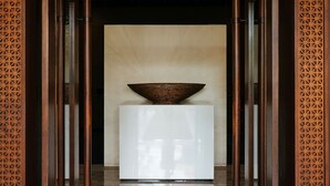숙박 시설 입구