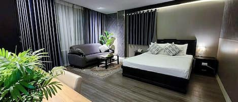 Premium Deluxe Double | Living area