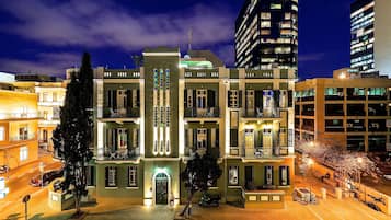 Façade de l’hébergement - soirée/nuit