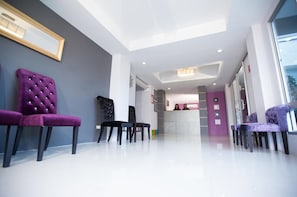 Manicures and pedicures - Airy Suvarnabhumi Hotel (Bangkok)