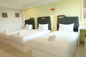 Chambre triple | Bureau, rideaux d’obscurcissement, Wi-Fi (supplément)