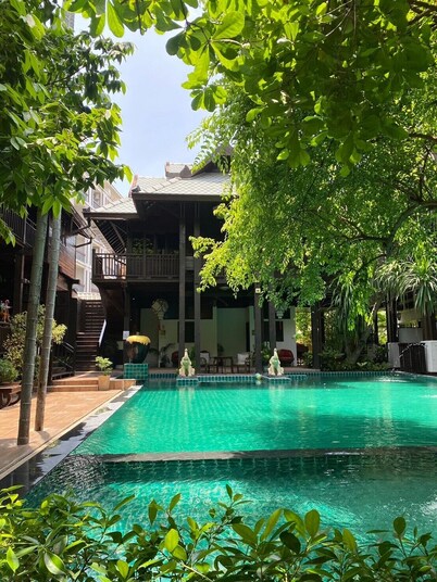 Yantarasri Resort