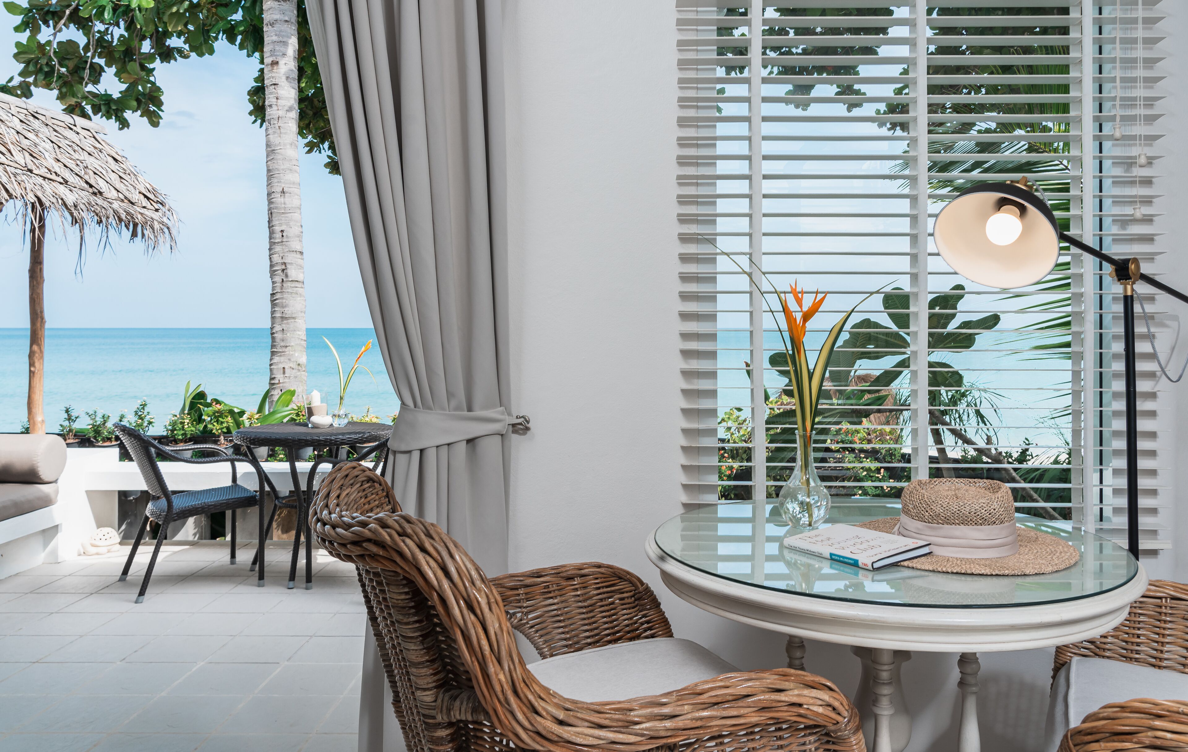 Seafront Bungalow | Terras