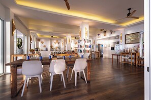 Breakfast, lunch, dinner served; Thai cuisine, beach views