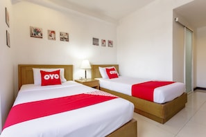 Superior-Zweibettzimmer | Schreibtisch, kostenloses WLAN, Bettwäsche