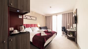 Deluxe-Doppelzimmer | Zimmersafe, Schreibtisch, schallisolierte Zimmer, Babybetten